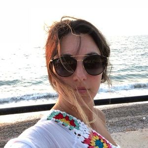 Meet your Posher, Andrea